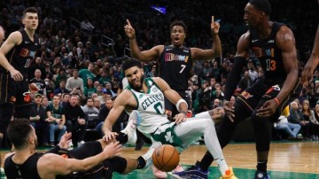 xingkong-哀兵热火用强硬抑制绿衫军 罗威伤退影响大于预期