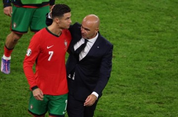 葡萄牙为何仍招40岁C罗？ 非因过往 因其现在实力