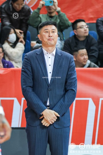 星空体育app下载-媒体人：广东是快攻打得最多的 但命中率倒数第二 属于又菜又爱玩