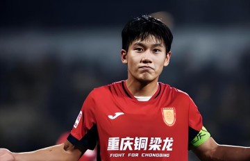 星空体育-意外！重庆铜梁龙01后前锋3月11日官宣加盟新东家，曾是主力